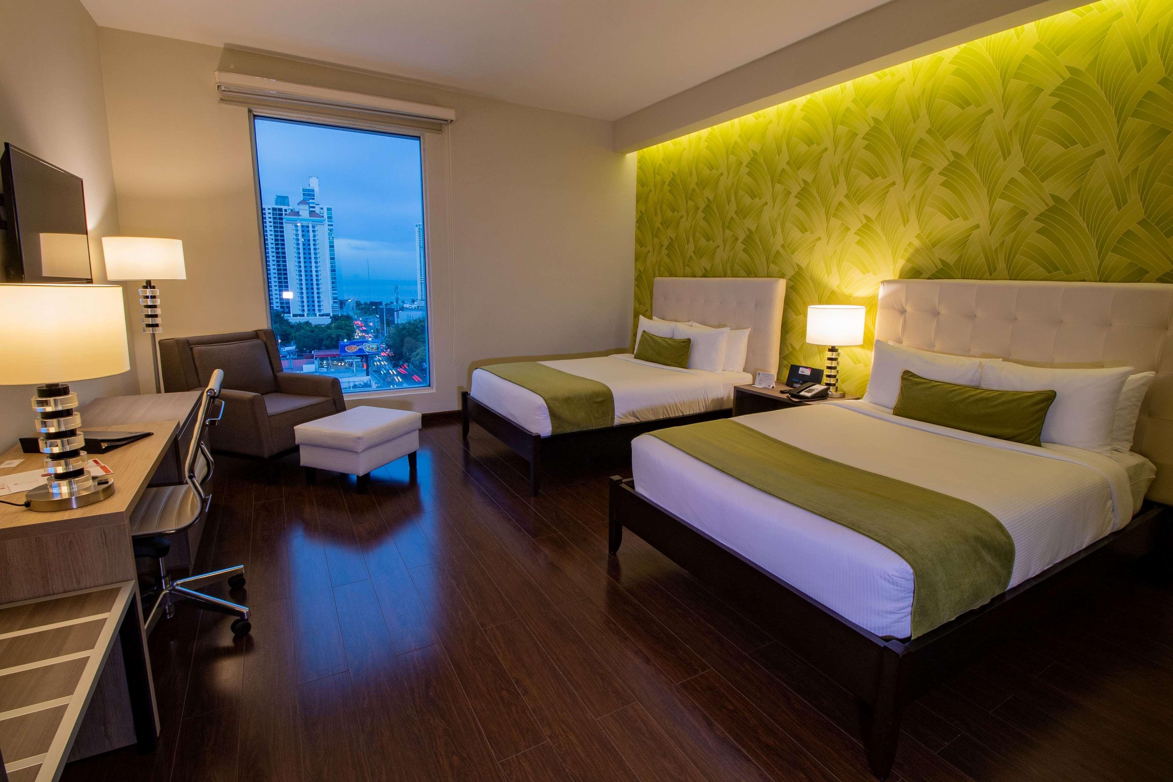 Hotel Ramada Plaza By Wyndham Panama Punta Pacifica Exterior foto