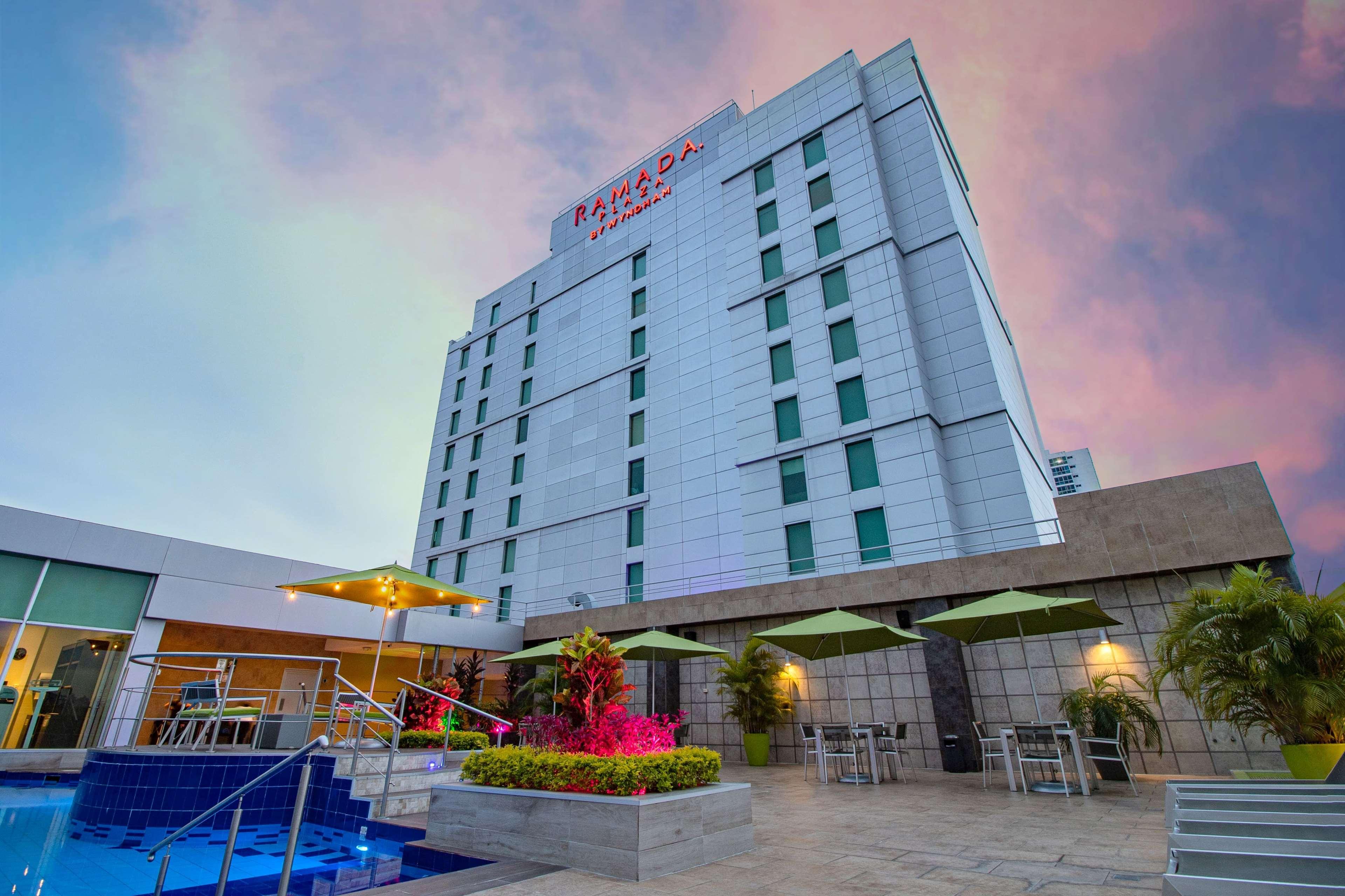 Hotel Ramada Plaza By Wyndham Panama Punta Pacifica Exterior foto