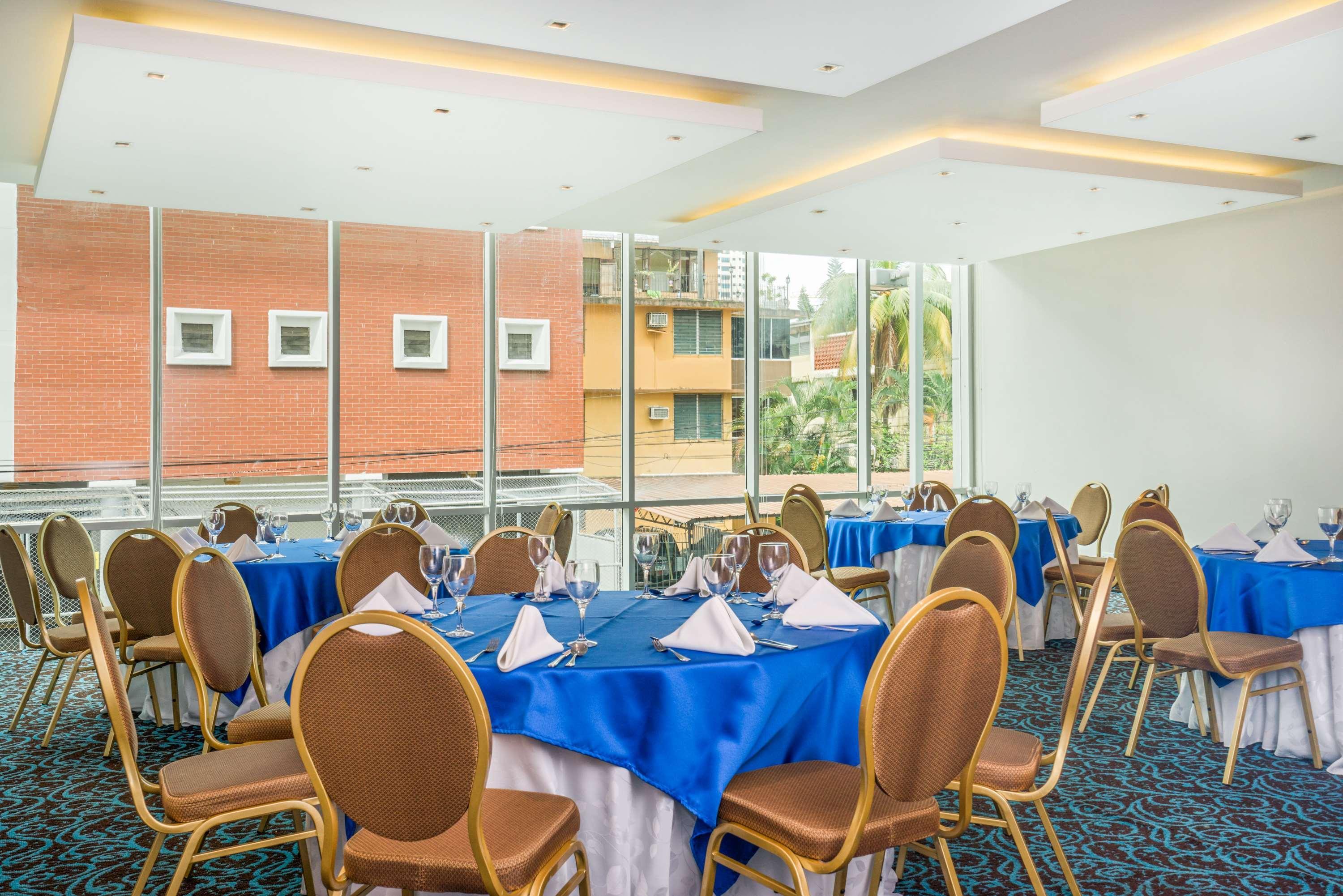 Hotel Ramada Plaza By Wyndham Panama Punta Pacifica Exterior foto