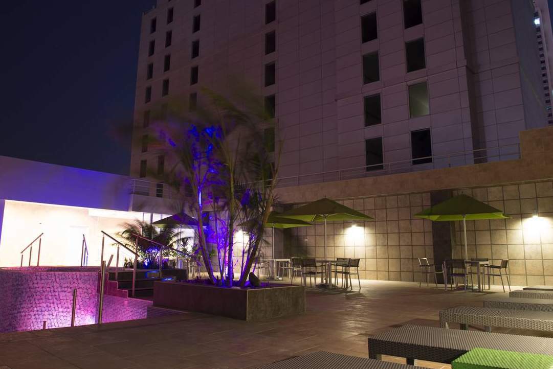 Hotel Ramada Plaza By Wyndham Panama Punta Pacifica Exterior foto